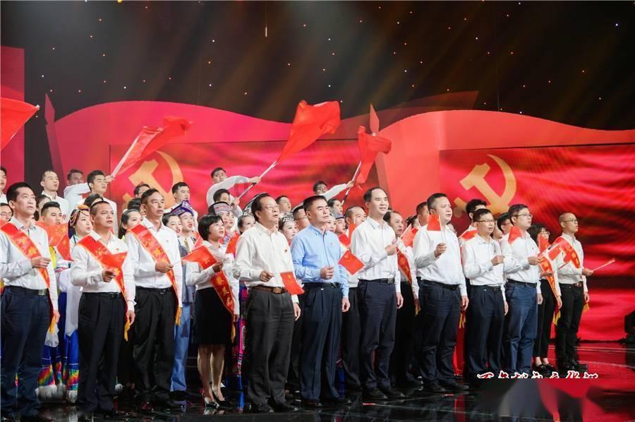 探索全球最新资讯,加入什么样的女人才算有魅力呢?红迪社区!